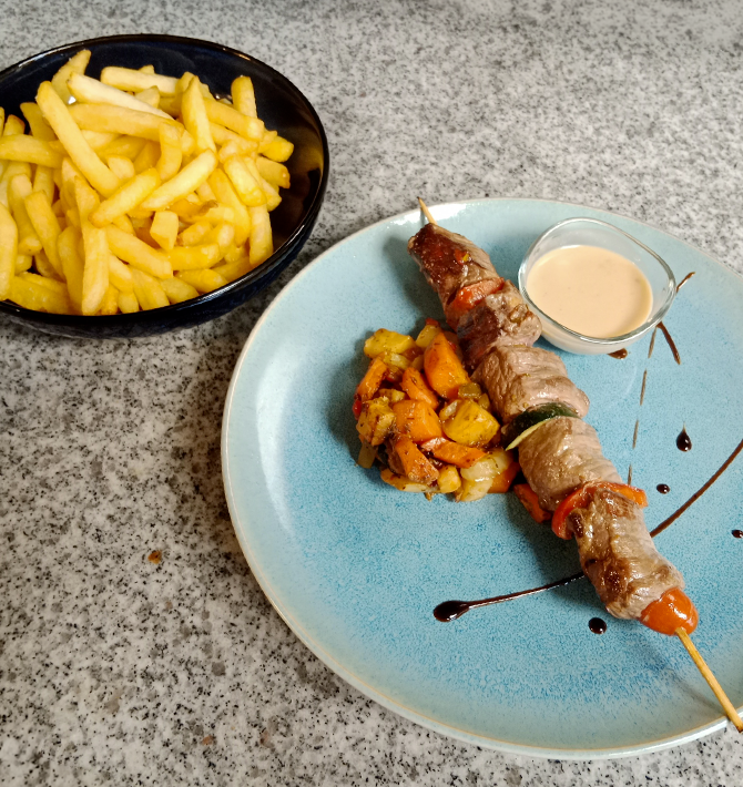 Restaurant - La Sapinière - restaurant AUGIGNAC